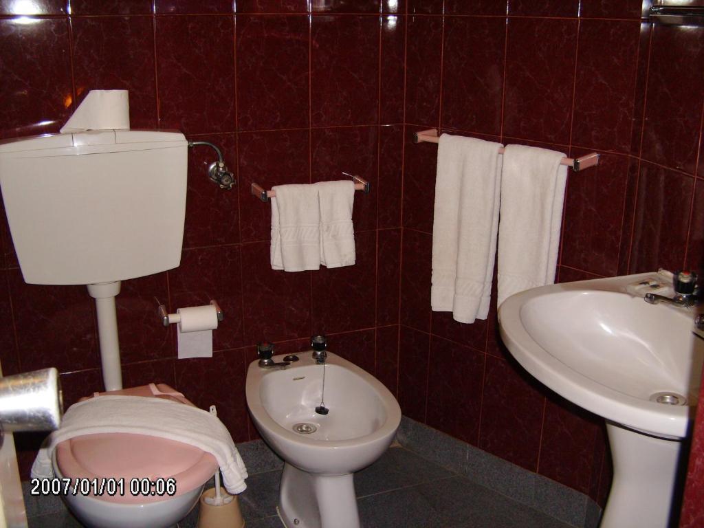 Olhos Pretos Otel Caldas Da Rainha Oda fotoğraf